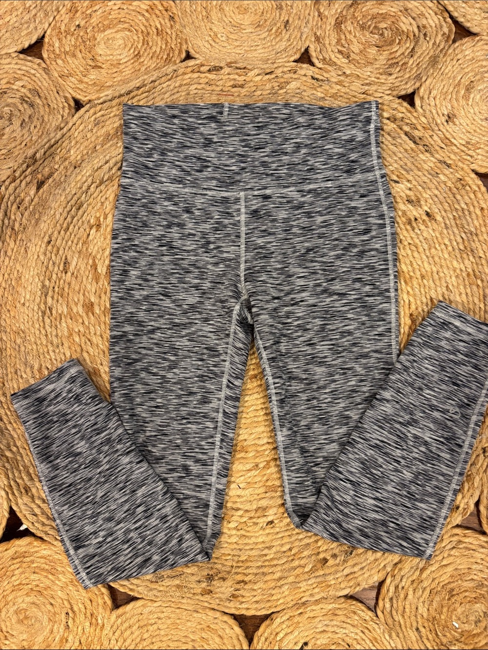 GAP Fit women’s  Black & Gray & White Marled Active To ankle Leggings - Warm